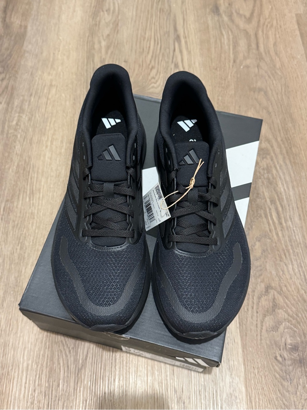 Brand New Adidas Runfalcon 5 Men’s Running Shoes – Size 9.5 - Picture 3 of 5